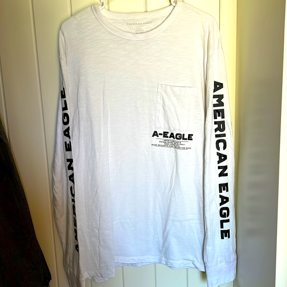 American Eagle Long Sleeve Shirt. Mens large. White